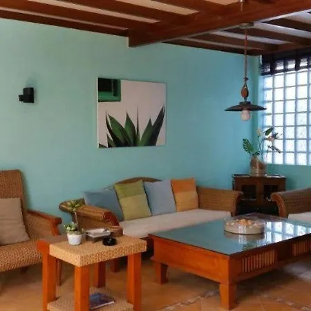Center Ocean View Apartamento *